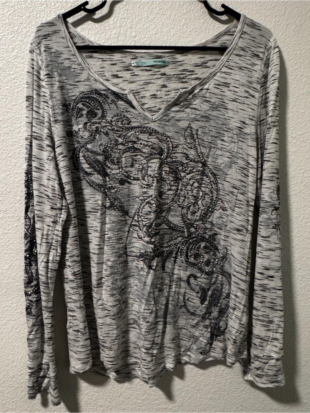 Maurices Gray Marled V-Neck Long Sleeve Top with Embellished Scroll Design